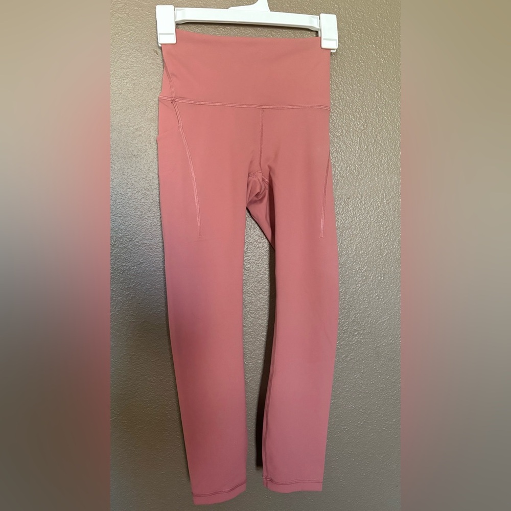 Lululemon Wunder Train High-Rise Crop 23"